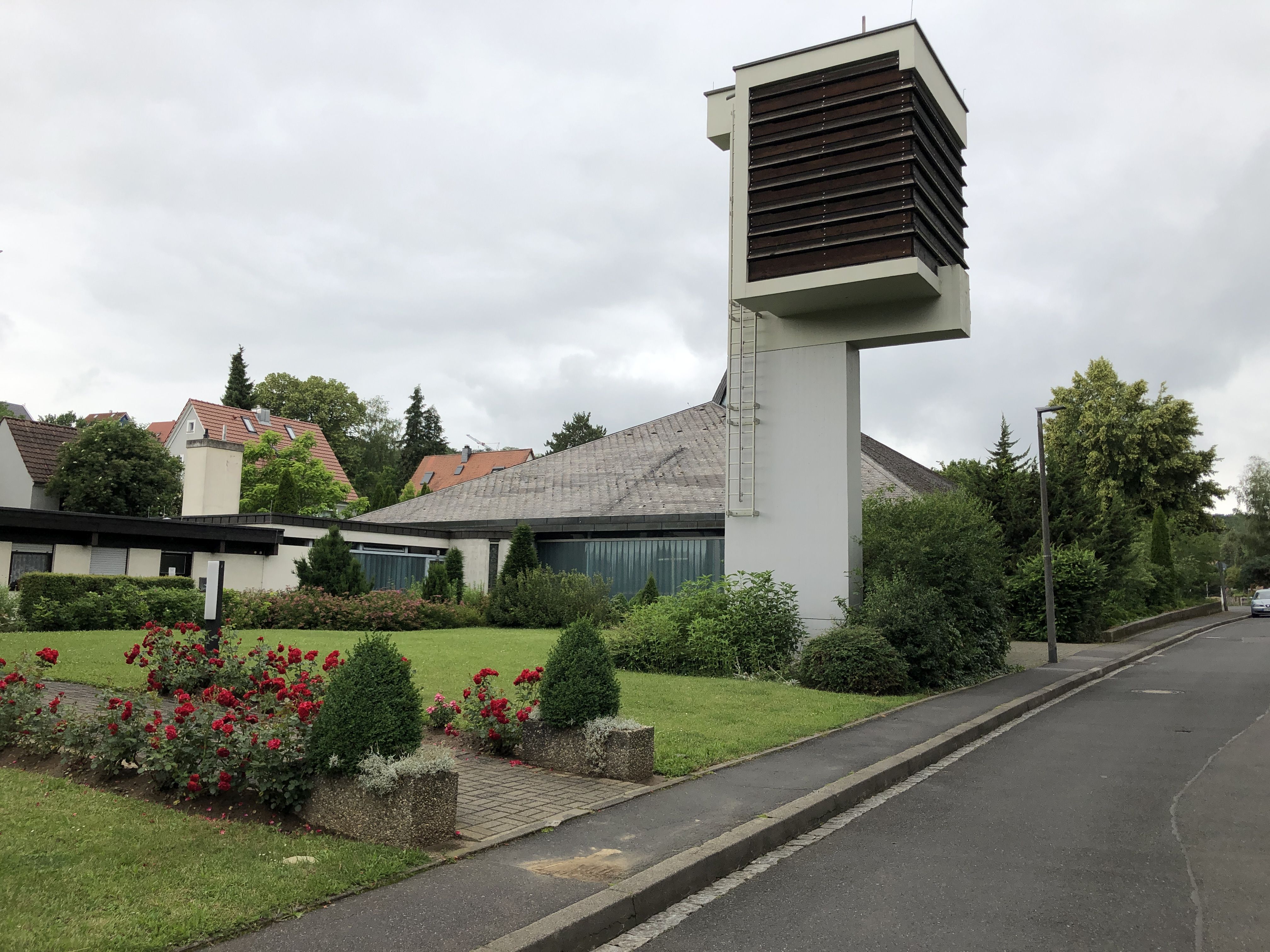 02 Kirche Außenbild